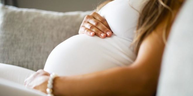 الآثار الجانبية لتناول الكرز أثناء الحمل