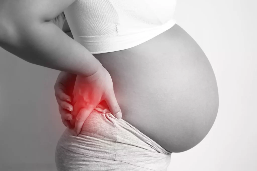 ما سبب ألم العصعص عند الحامل وبعد الولادة؟